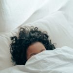 睡眠不足で太る！？太らないための理想的な睡眠時間は？