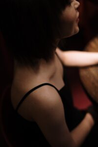 肩が上がらない人必見。肩の動きには「肩甲骨の動き」が大事な理由。