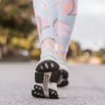 「一日一万歩」の効果。健康のために必要な歩数とは?