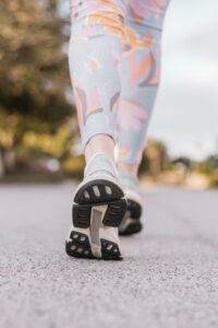 歩き方が変わるだけで痩せて不調も改善。上手な「歩き方」とは。